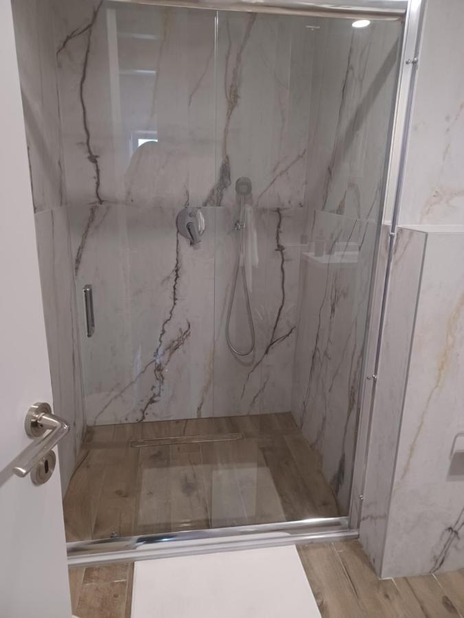A Piedi 2 Apartment Янина Екстериор снимка